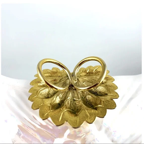 LEAF SCARF CLIP - Picture 3 of 4